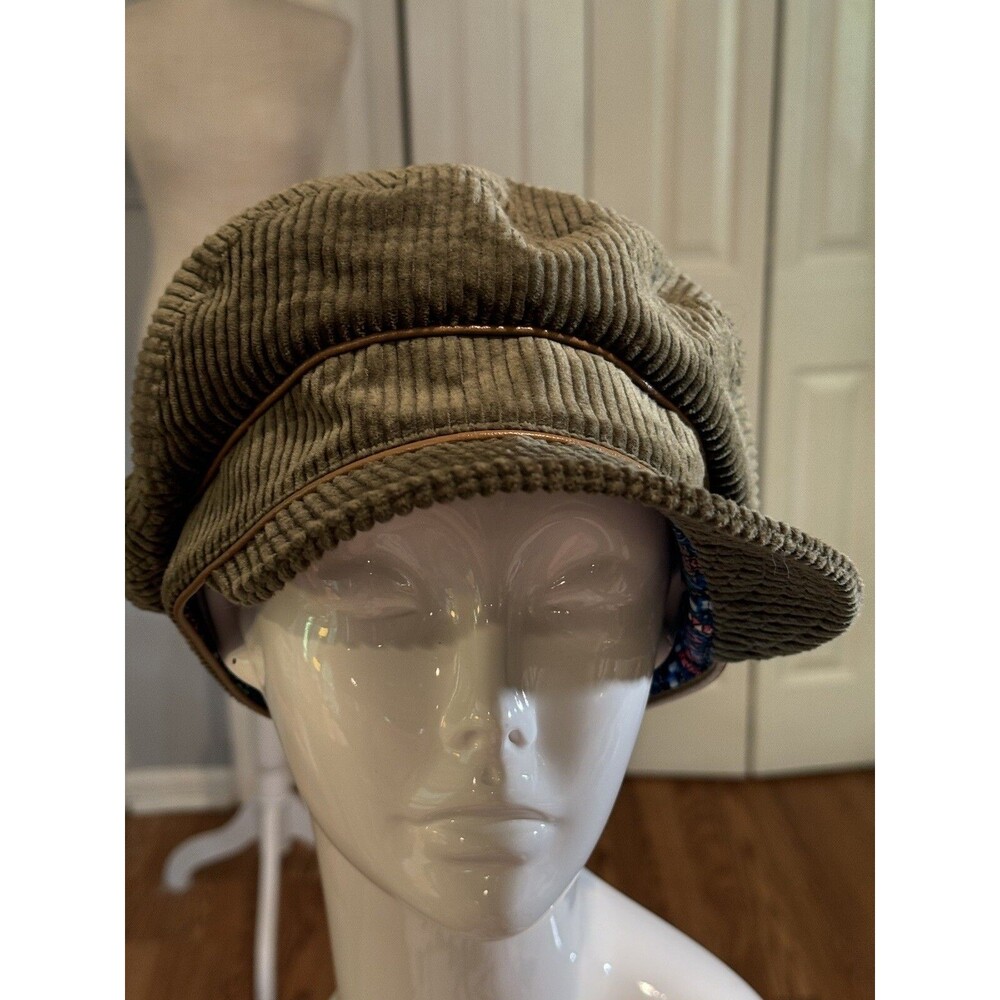 Giovannio New York Moby Green Corduroy Newsboy Cap Leather Trim One Size 23"
